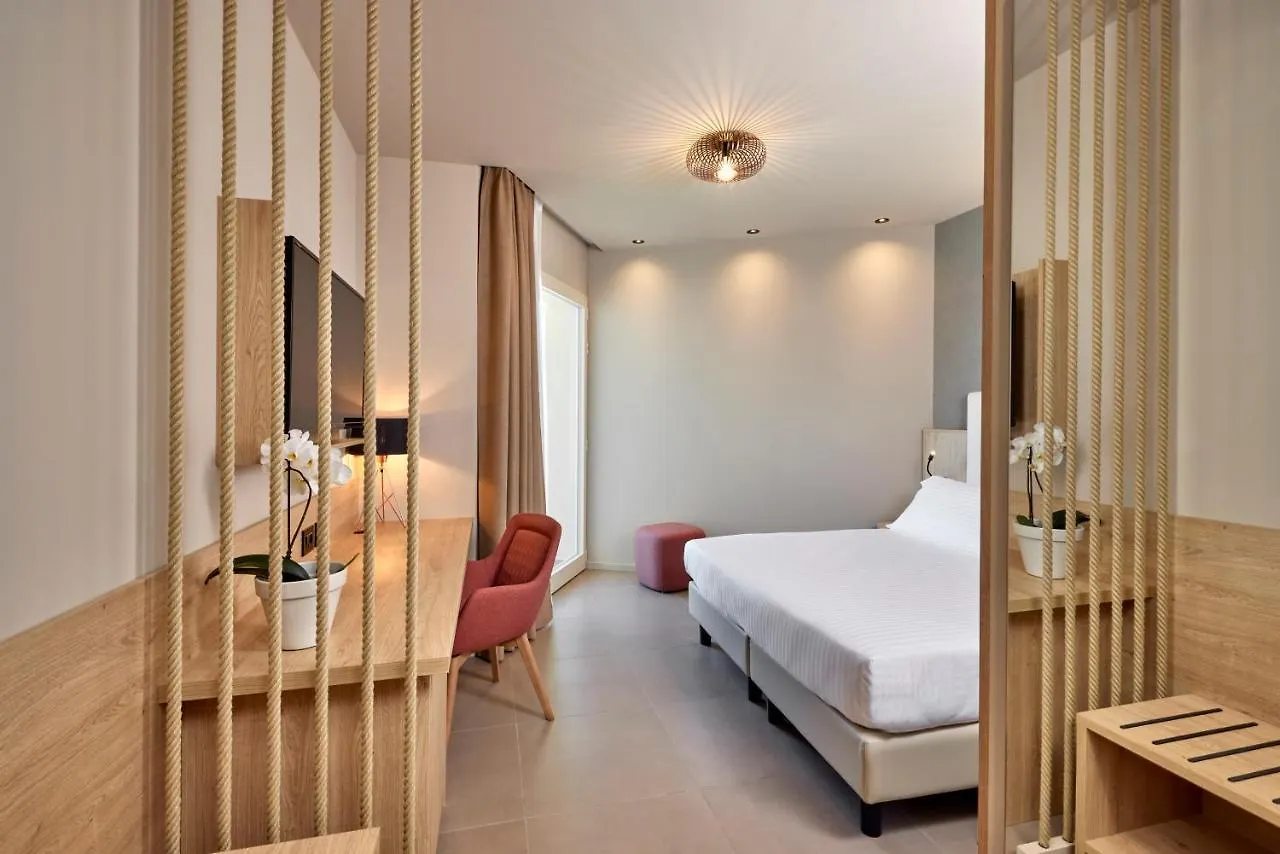 Park Hotel Casimiro 圣菲利斯·德尔·贝纳茨 4*,  意大利