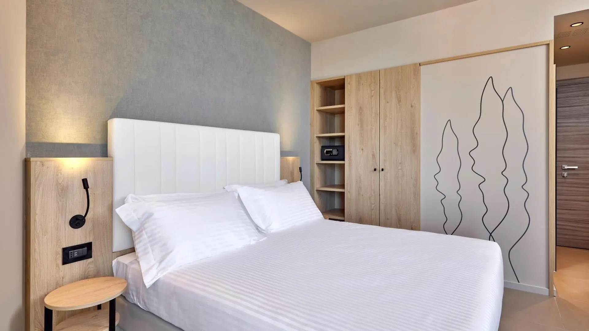 Park Hotel Casimiro 圣菲利斯·德尔·贝纳茨